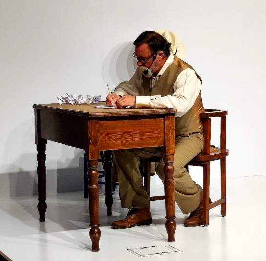 PASSEJANT AMB SANTIAGO RUSIÑOL